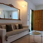 Le Drupe Nyaraló *